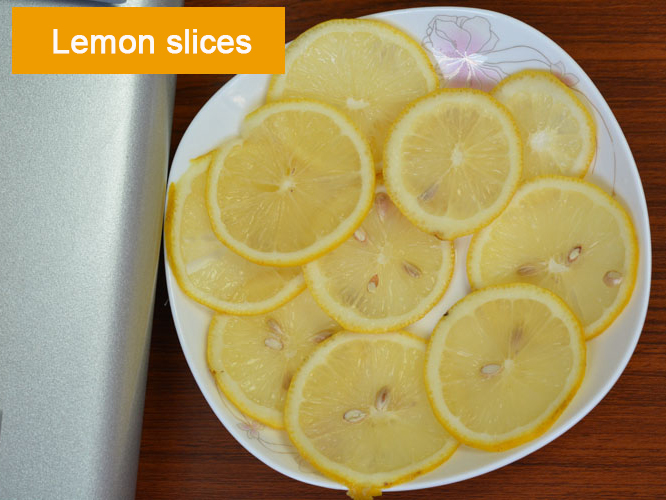 Lemon slices